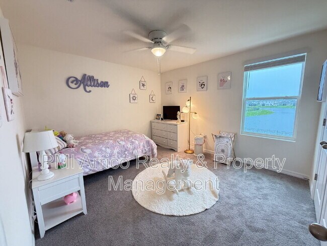 Building Photo - 10744 Chippewa Dr