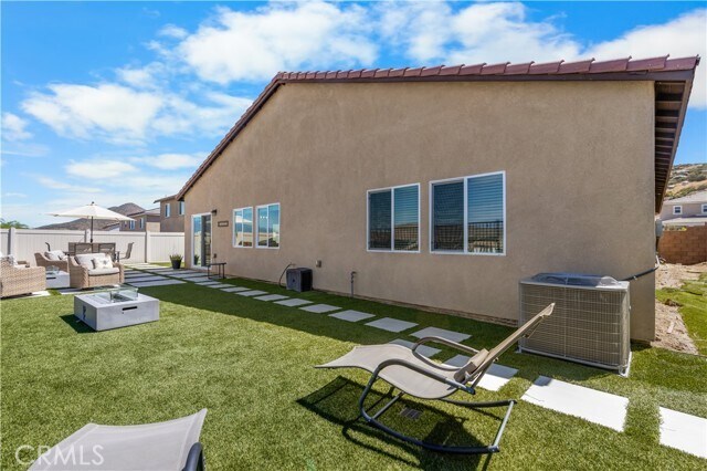 Building Photo - 30716 Foxhollow Dr