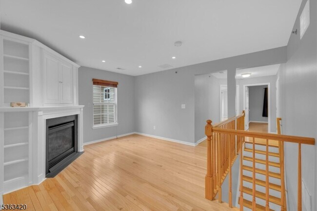 Building Photo - 59 Taft Ln