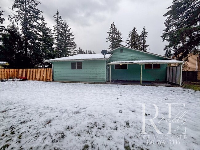 Building Photo - Cozy 3-Bedroom Home in Desirable Poulsbo Neighborhood