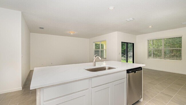 Building Photo - 489 Seaspray Dr