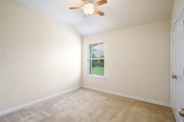 Building Photo - 227 Creekwood Dr