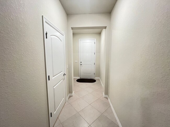 Building Photo - 4843 Indio Trl