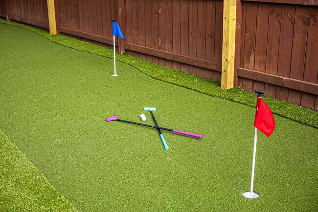 Building Photo - 2002 Chittim Trail Dr