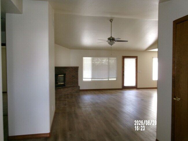 Building Photo - 5103 Swaps Ct