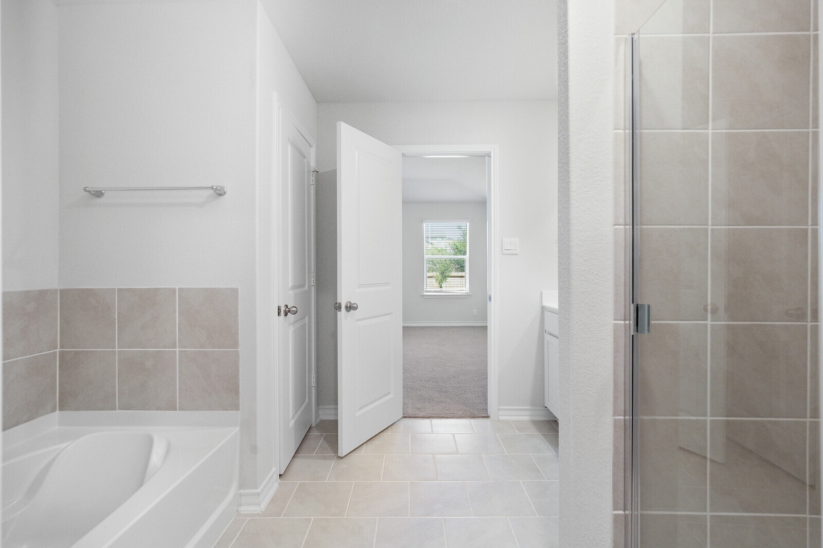 Building Photo - 12015 Topaz