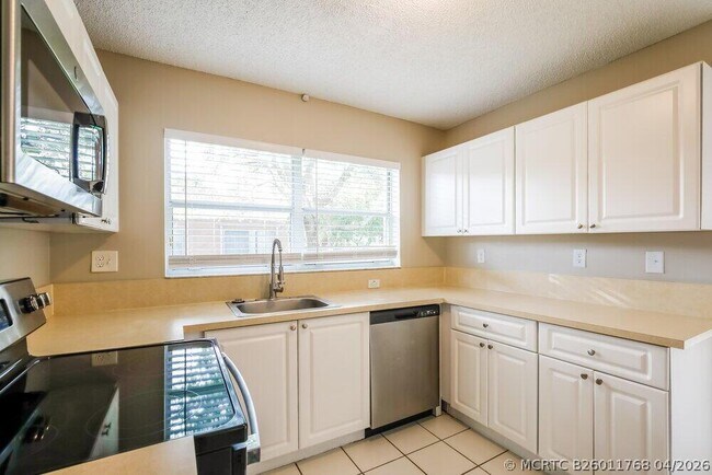 Building Photo - 1230 NW 192nd Terrace
