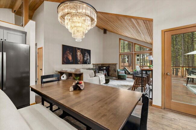 Building Photo - 70335 Sword Fern