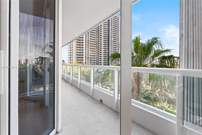 Building Photo - 21205 Yacht Club Dr