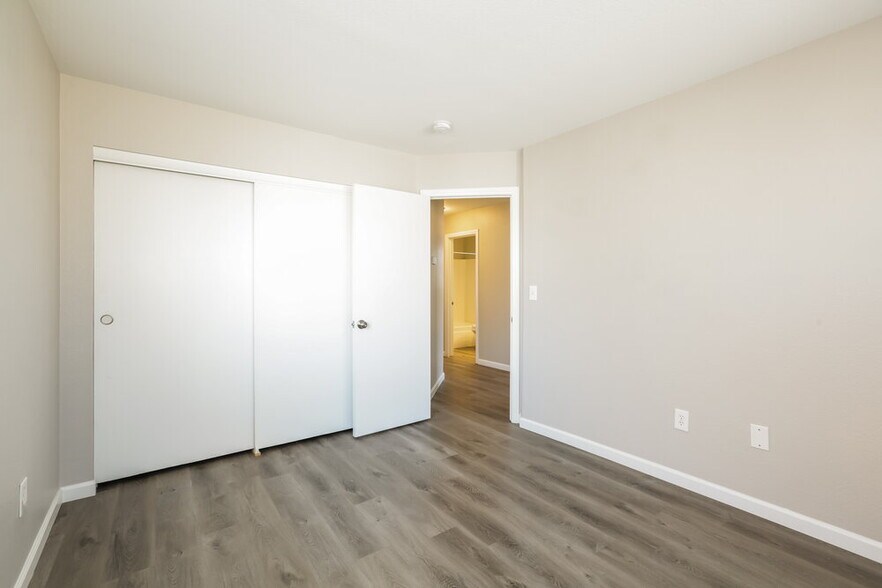 Building Photo - 63 Belle Maison Ave