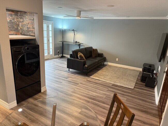 Building Photo - 505 Westcott St