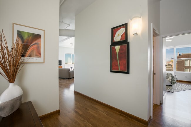 Building Photo - 401 Central Ave NE