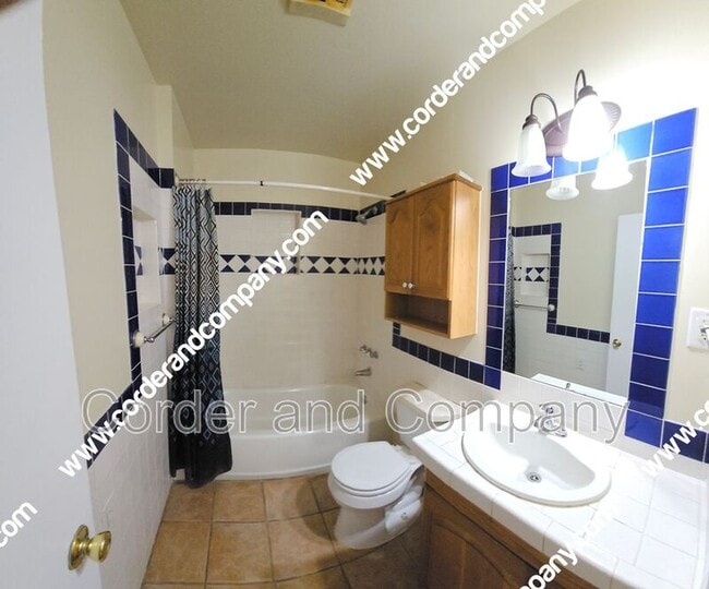 Building Photo - 2461 Consuelo Ln NW