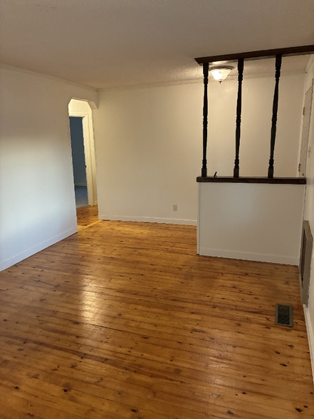 Building Photo - 3392 Ball Rd