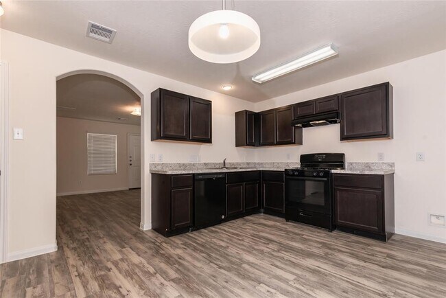 Building Photo - 4335 Richmeadow Dr
