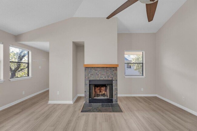 Building Photo - 9226 Jollyville Rd