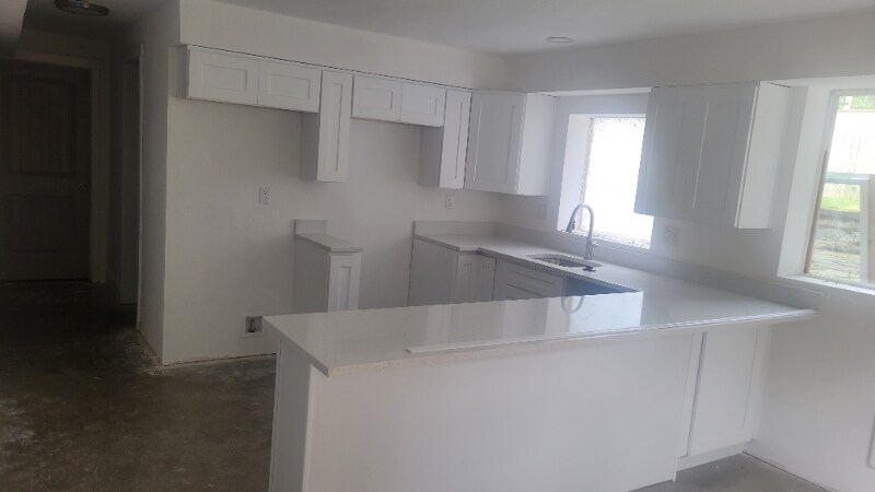 Building Photo - 1423 85th Dr NE