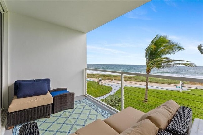 Building Photo - 1041 Hillsboro Mile