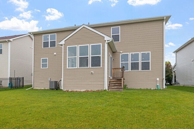 Building Photo - 1523 Bayou Path Dr
