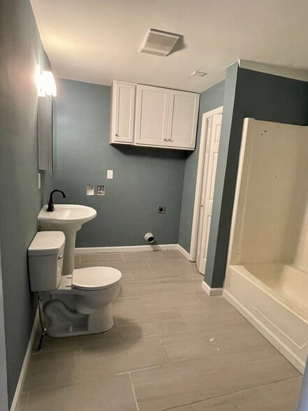 Building Photo - 5407 Virginia Ave