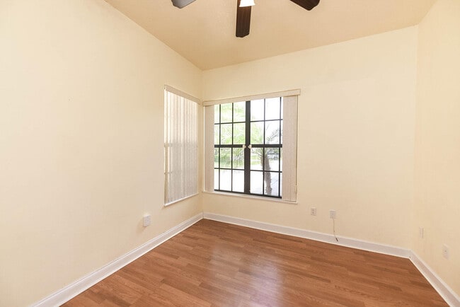 Building Photo - 4068 Gardenwood Cir