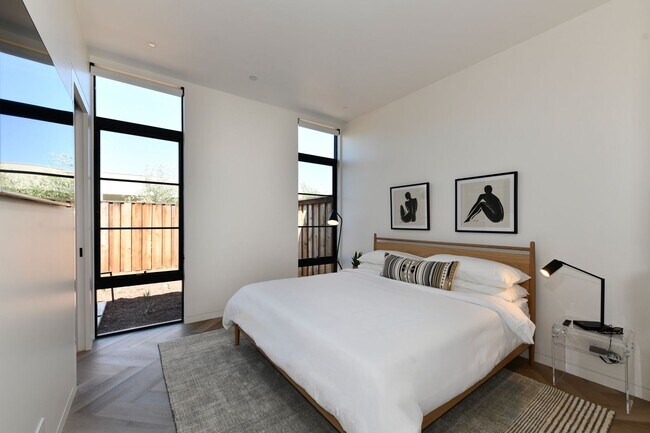 Building Photo - Discover NapaLuxe, A Newly Constructed Pri...