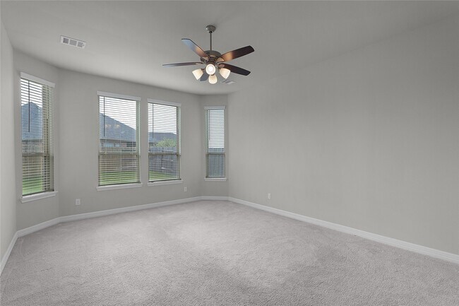 Building Photo - 6026 Lake Bridge Ln
