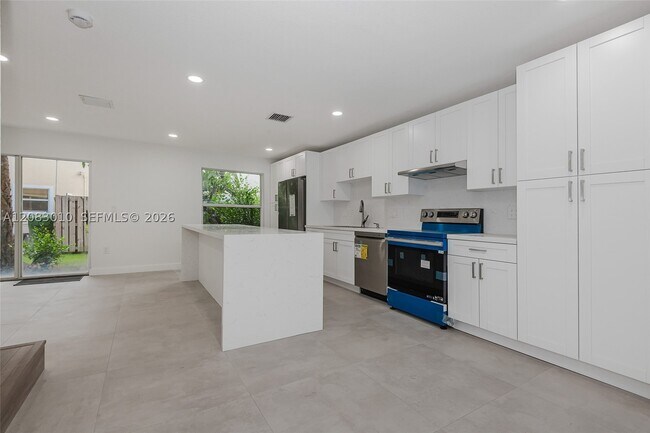 Building Photo - 17139 NW 23rd St