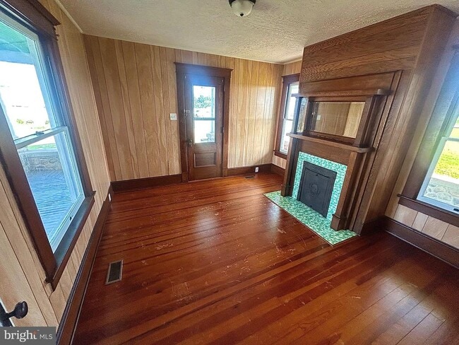 Building Photo - 3562 St Luke Rd