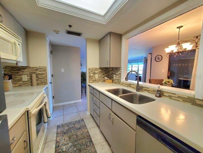 Building Photo - 23465 Harbor View Rd