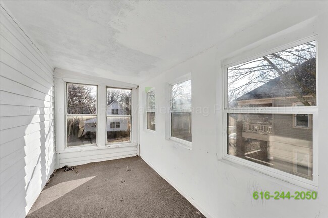 Building Photo - 1335 Hamilton Ave NW