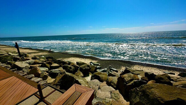 Building Photo - South Oceanside-Oceanfront Studio! Unfurnished with AC