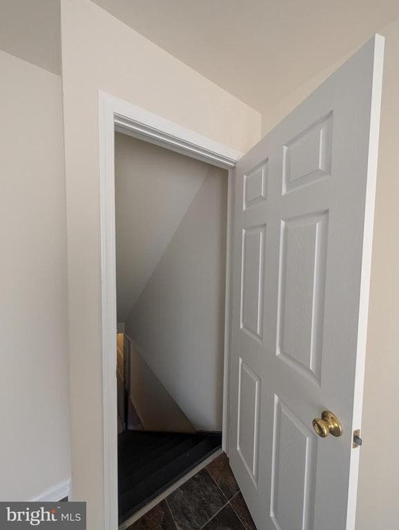 Building Photo - 322 Caribou Ln