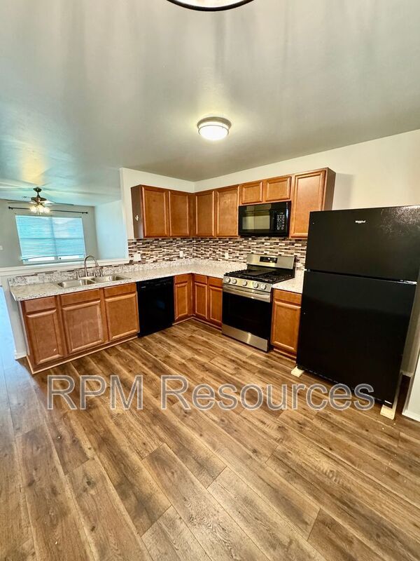 Building Photo - 1840 Schooner Rd