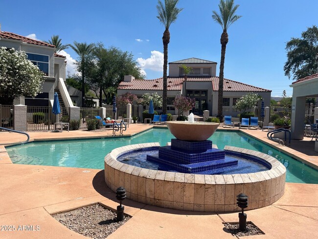 Building Photo - 11375 E Sahuaro Dr