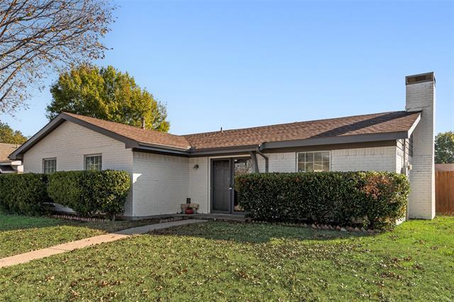 Building Photo - 2218 Meadowglen Dr