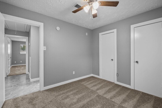 Building Photo - 8122 Swan Meadow Ln