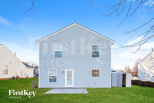 Building Photo - 808 River Trail Rd