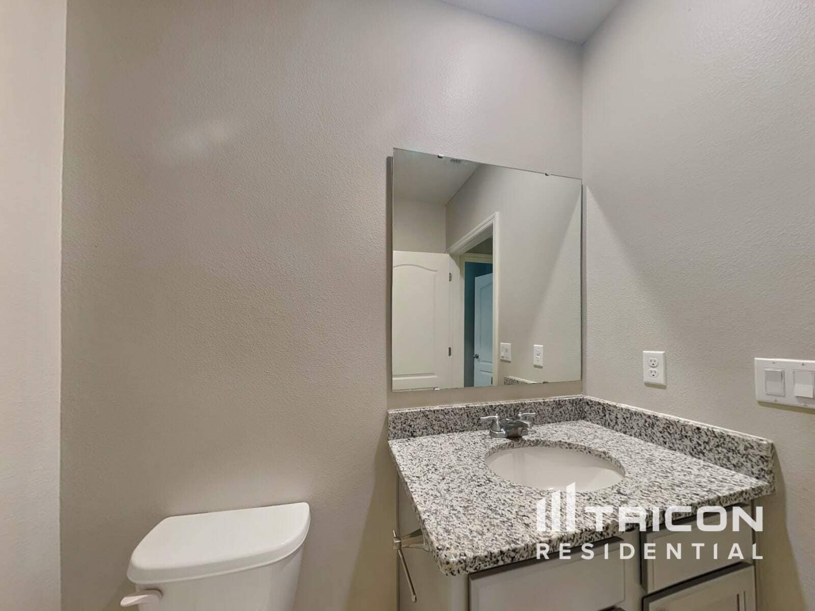 Building Photo - 3669 Crimson Clover Dr