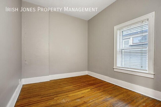 Building Photo - 62 Park St