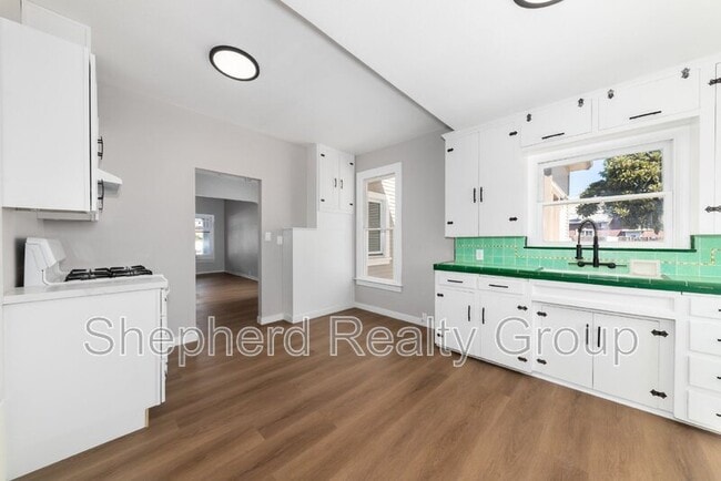 Building Photo - 3342 Eucalyptus Ave