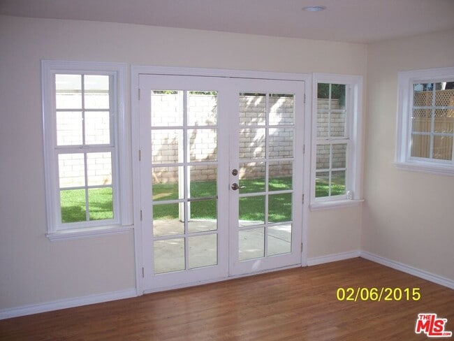 Building Photo - 7830 W 83rd St