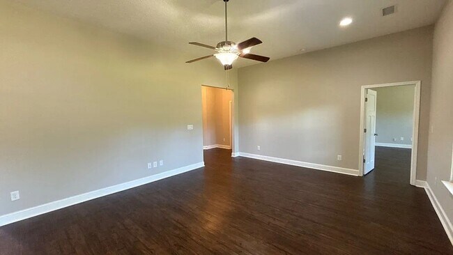 Building Photo - 6 Cheyenne Trl