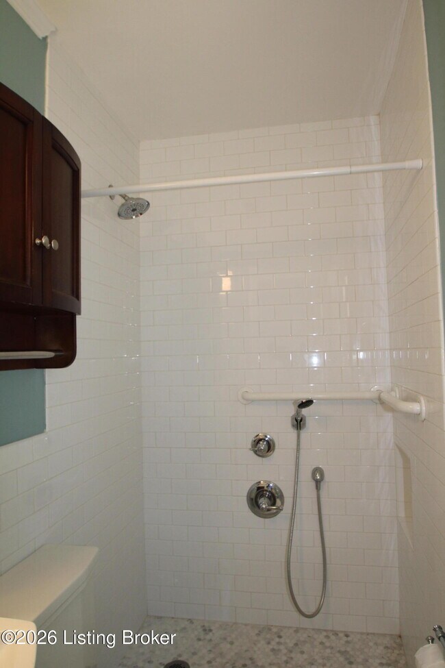 Building Photo - 3026 Kaye Lawn Dr