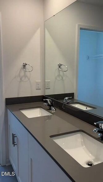 Building Photo - 852 Bullhorn Dr