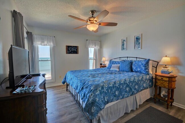 Building Photo - OCEANFRONT Condo- Topsail Dunes 2308- SEAS...
