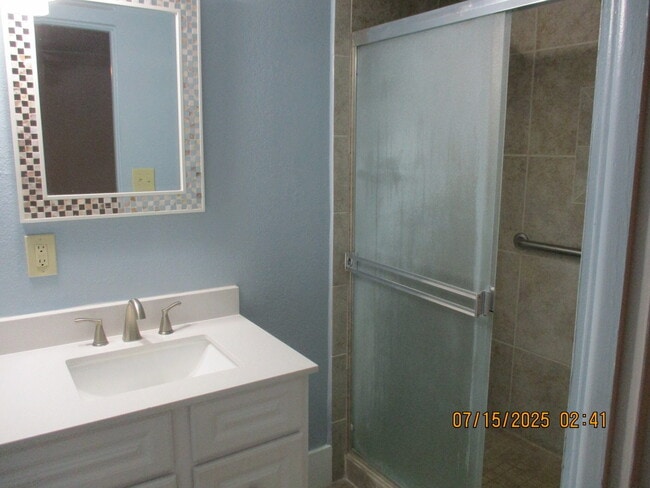 Building Photo - 2563 Lockwood Dr
