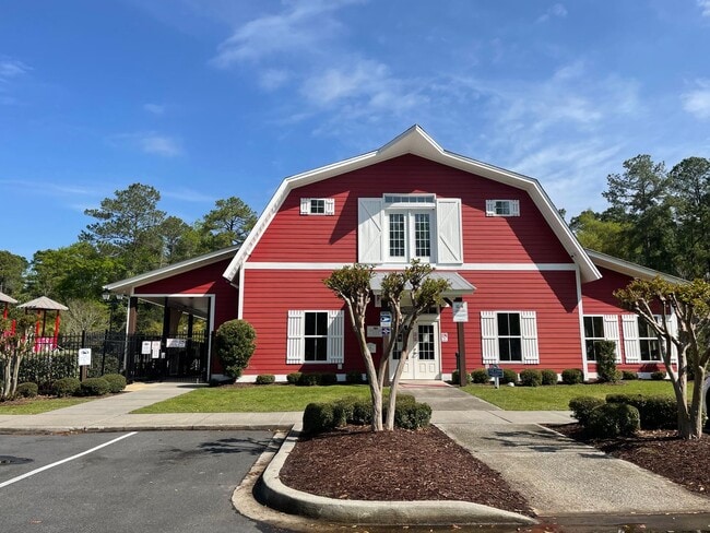 Building Photo - 4476 Farm Lake Dr