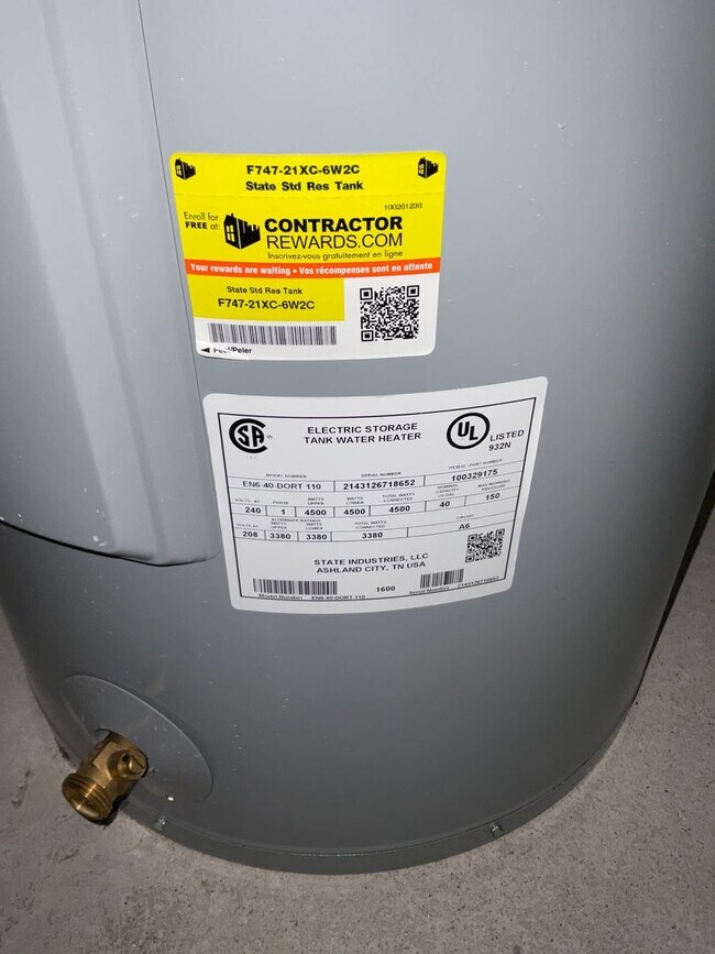 Building Photo - Desirable Citrus Springs Neighborhood 4/2/2 *WON'T LAST*