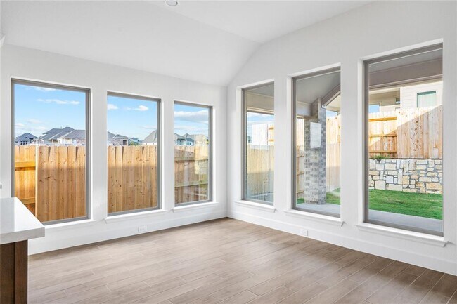 Building Photo - 639 Bay Breeze Dr
